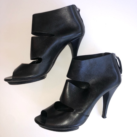 Vic Matié Cutout Sandal Heels - Picture 1 of 8